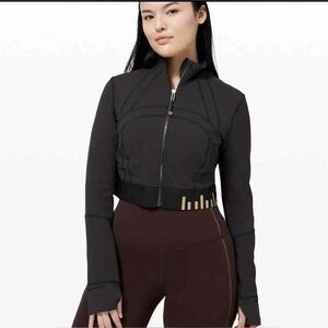LULULEMON SPECIAL EDITION DEFINE CROPPED JACKET BLACK GOLD